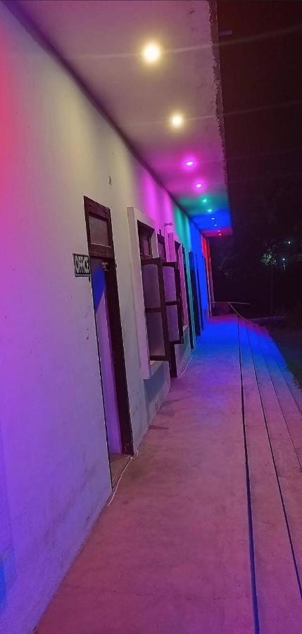 Kamla Guest House Kushinagar Екстериор снимка